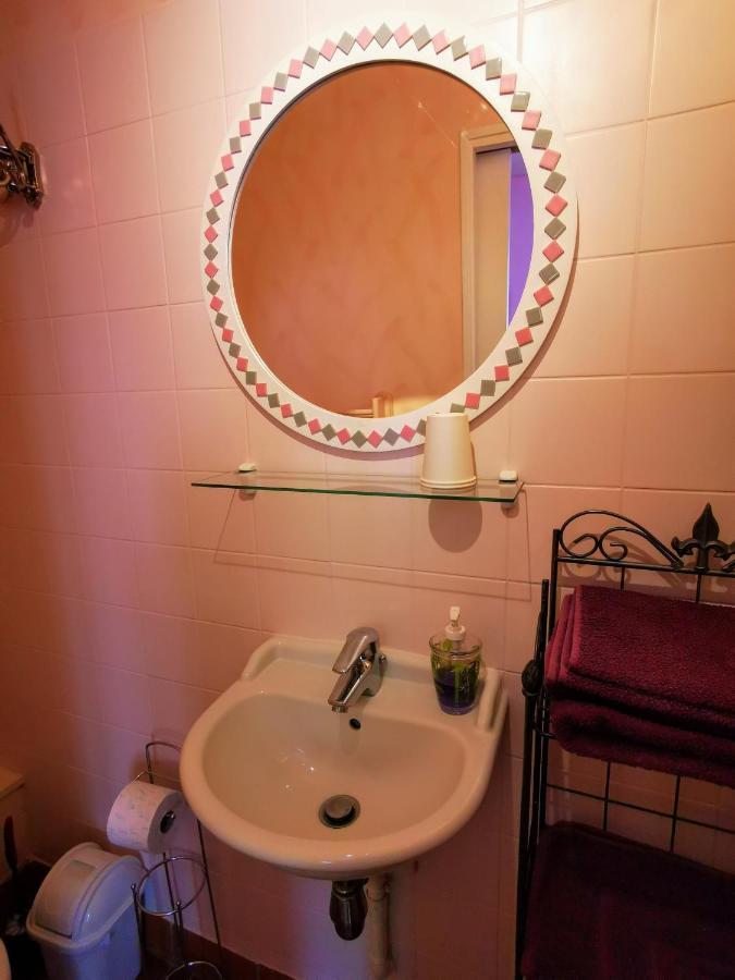 Bed and Breakfast Le Coin Des Artistes Giverny Pokoj fotografie