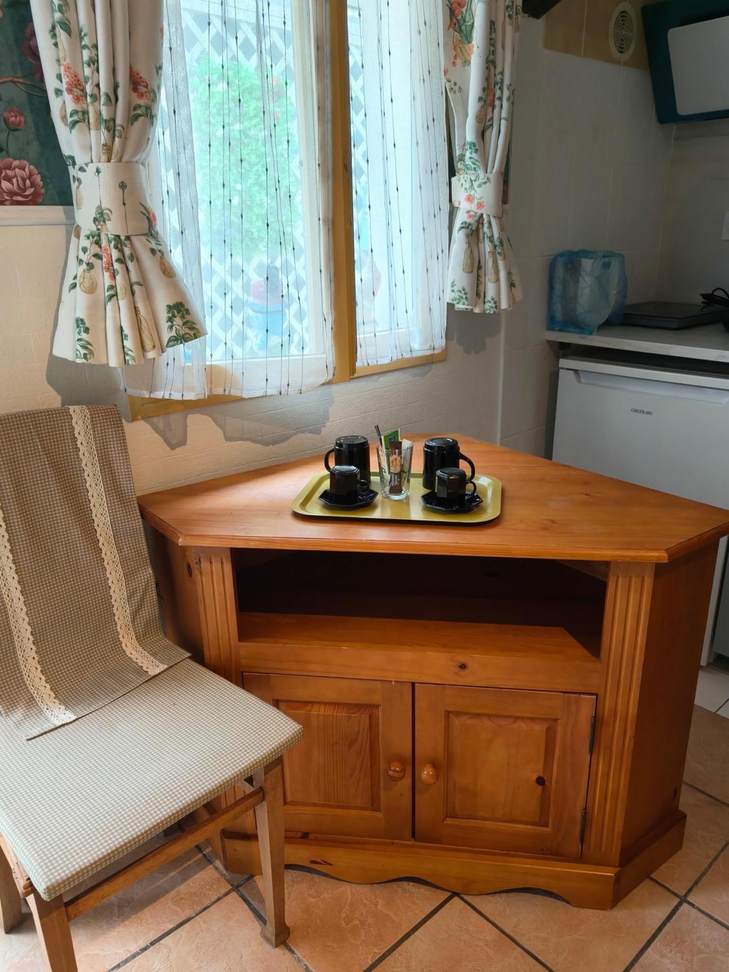 Bed and Breakfast Le Coin Des Artistes Giverny Pokoj fotografie